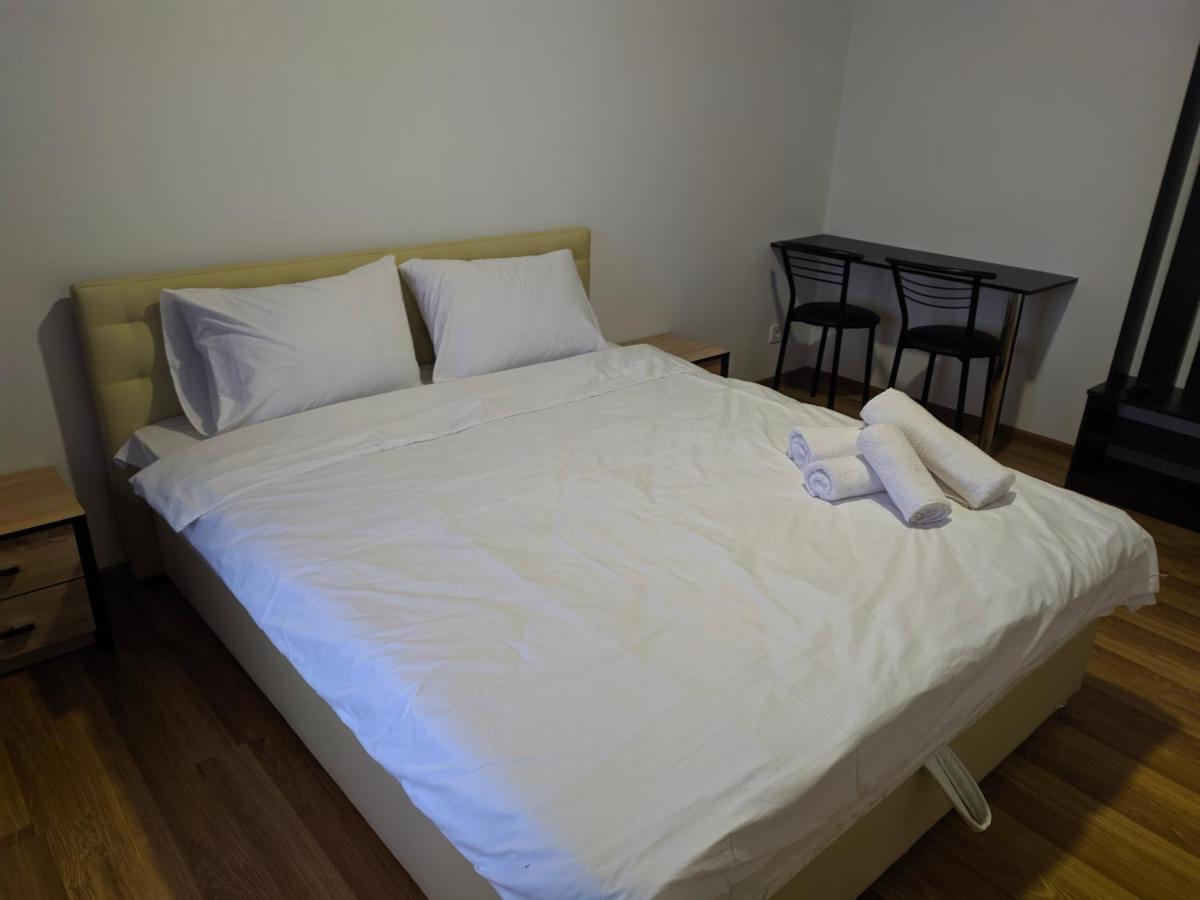 Mirage Hotell Tsjernivtsi Eksteriør bilde